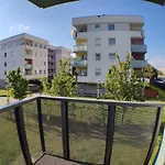 2110 Zwyciestwa 5n - Tanie W Apartamencie - Samodzielne Zameldowanie - Self Check In 公寓
