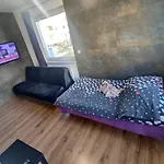 2110 Zwyciestwa 5n - Tanie W Apartamencie - Samodzielne Zameldowanie - Self Check In