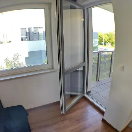 2110 Zwyciestwa 5n - Tanie W Apartamencie - Samodzielne Zameldowanie - Self Check In דירה